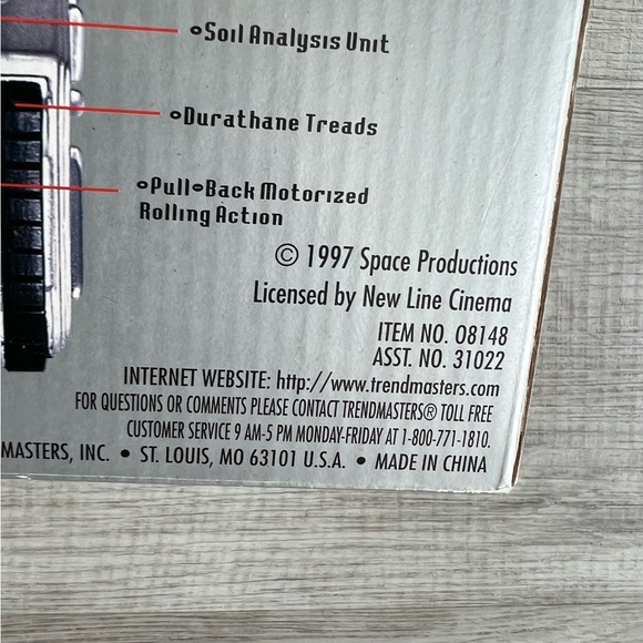 NIB Lost In Space ROBOT B-9 TALKING 1997 - Picture 7 of 13